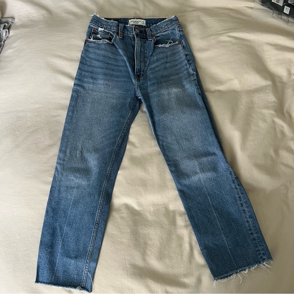 A&F The Ankle Straight Ultra High Rise Denim - 27 / 4s - Picture 2 of 7